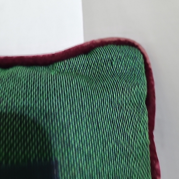 Vintage Christmas Santa With Flying Reindeer Tapestry Pillow 16”x 16" Holiday‎ - Picture 5 of 9